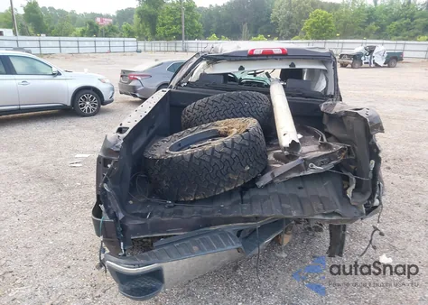 2015 Chevrolet Silverado 1500 1Lt from USA, damaged, VIN 3GCUKREH7FG265971